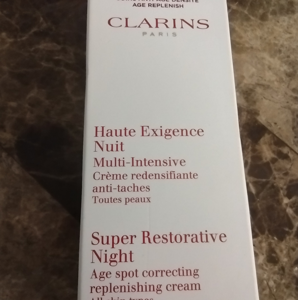 Clarins Super Restorative Night Age Spot Correcting Replenishing Cream